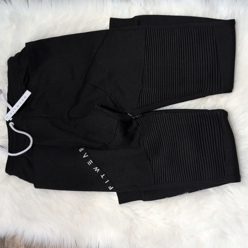 FITWEAR Men's Black Joggers